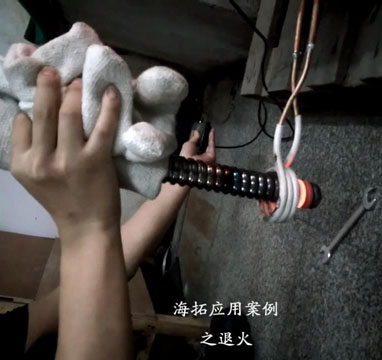 高频加热机对螺纹钢9.1成人免费看片加热退火试样打样视频