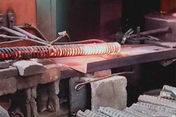 螺纹钢筋加热淬火退火热处理用超音频91网站免费看片