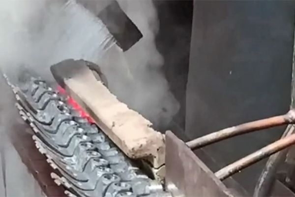 铁锤淬火 锤子锤头淬火热处理用超音频9.1成人免费看片91网站免费看片