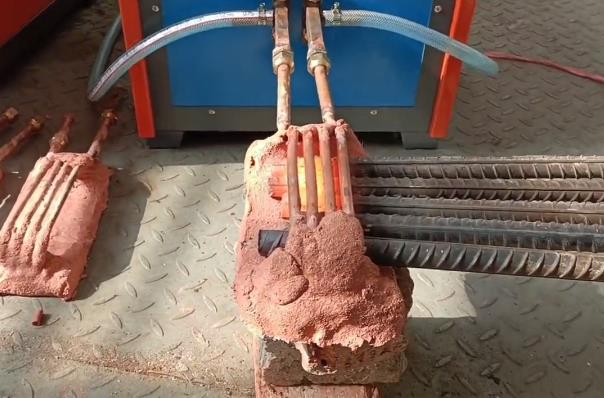 螺纹钢压头滚丝 高频9.1成人免费看片加热设备