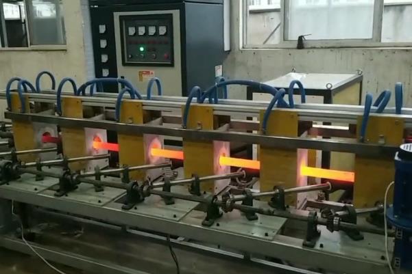 中频圆钢调质生产线实拍 中频9.1成人免费看片加热设备