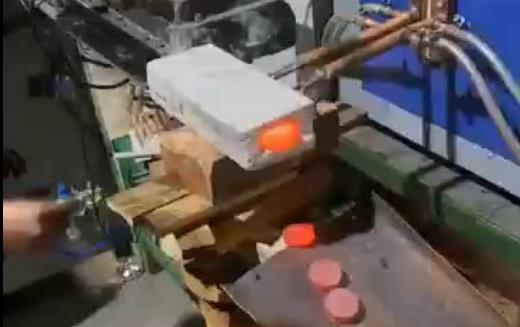 超音频9.1成人免费看片加热炉 铁饼自动送料上料加热处理