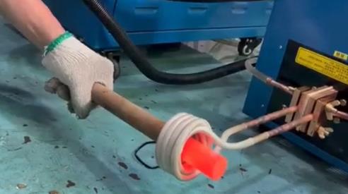 超音频9.1成人免费看片加热设备加热钢棒测试