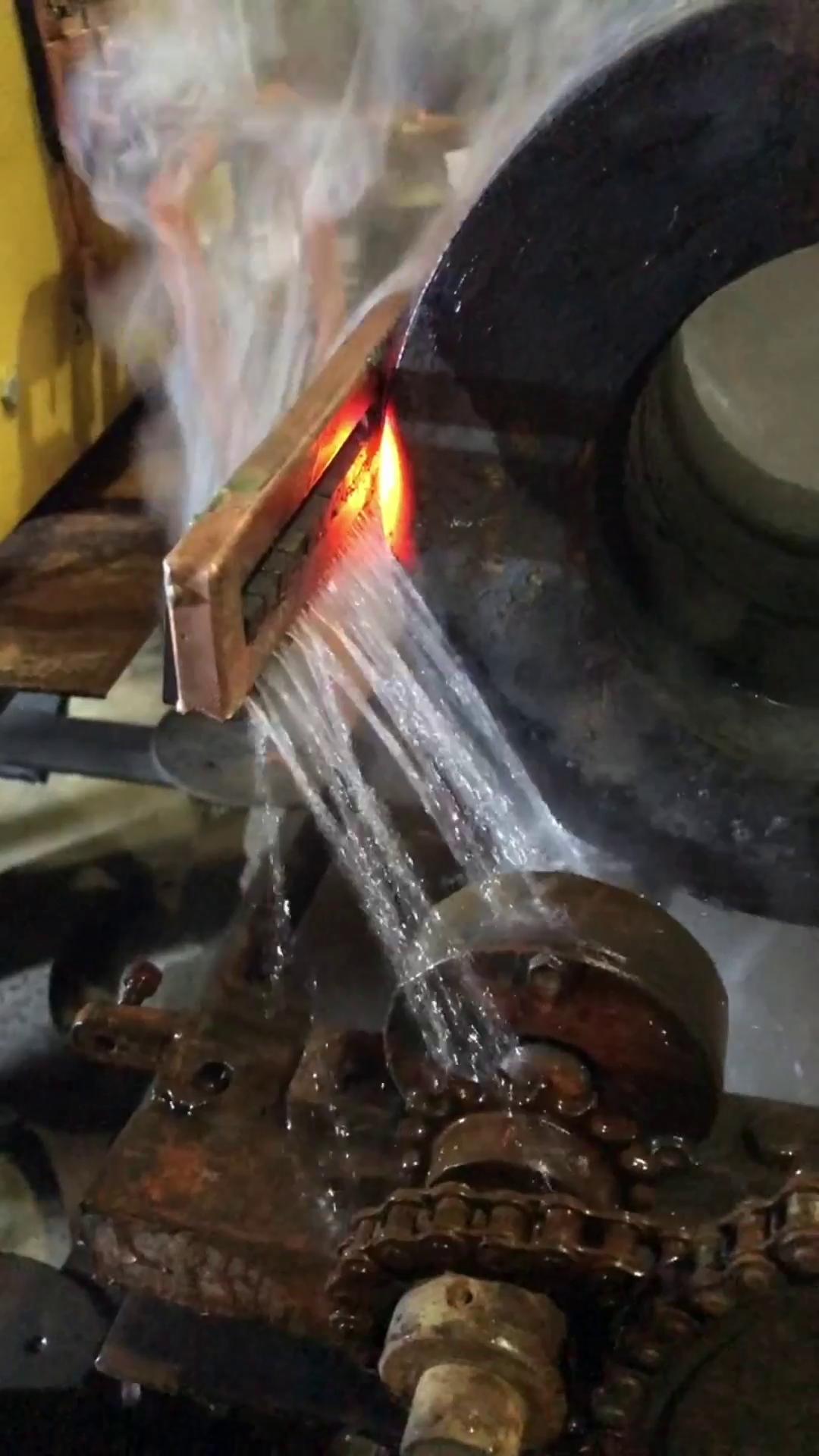 中频91网站免费看片 数控淬火机床 大型工件表面淬火热处理