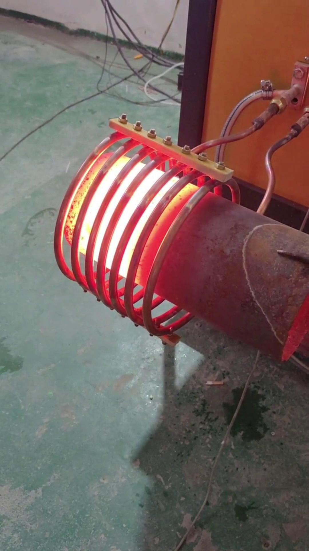 中频9.1成人免费看片加热炉 钢管加热测试