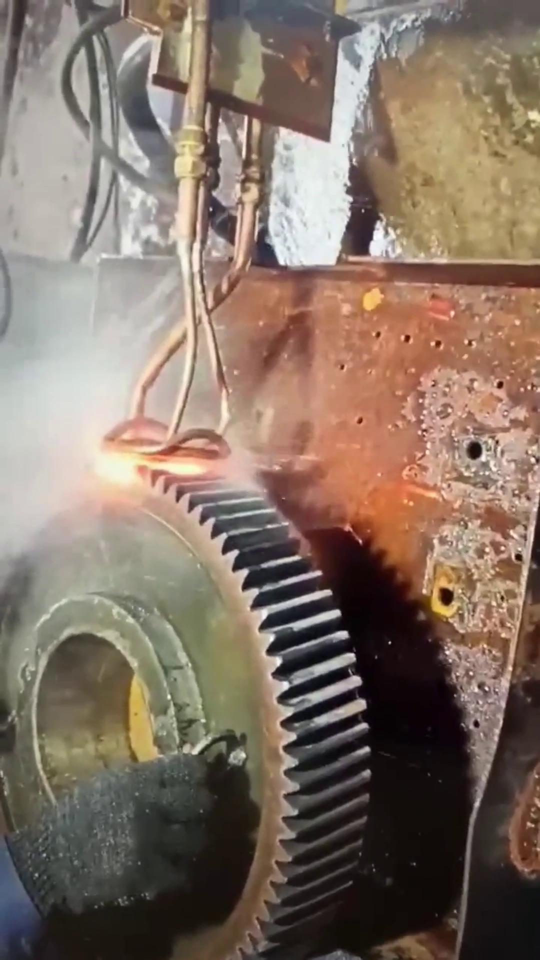 大齿轮淬火 单齿淬火用中频91网站免费看片 高频91网站免费看片