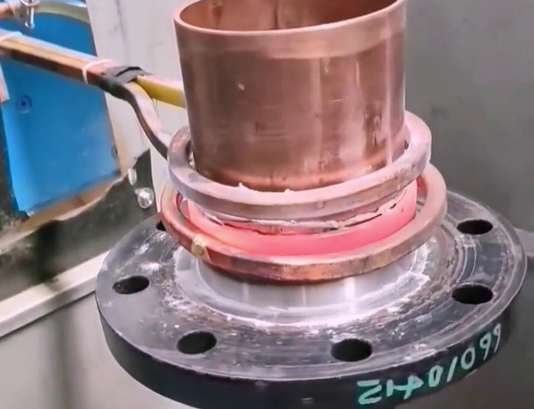 高频焊接技术广泛应用于各种领域，如金刚石圆锯片、硬质合金刀具、变压器铜线、电机铜线铜排、汽车管件等的焊接