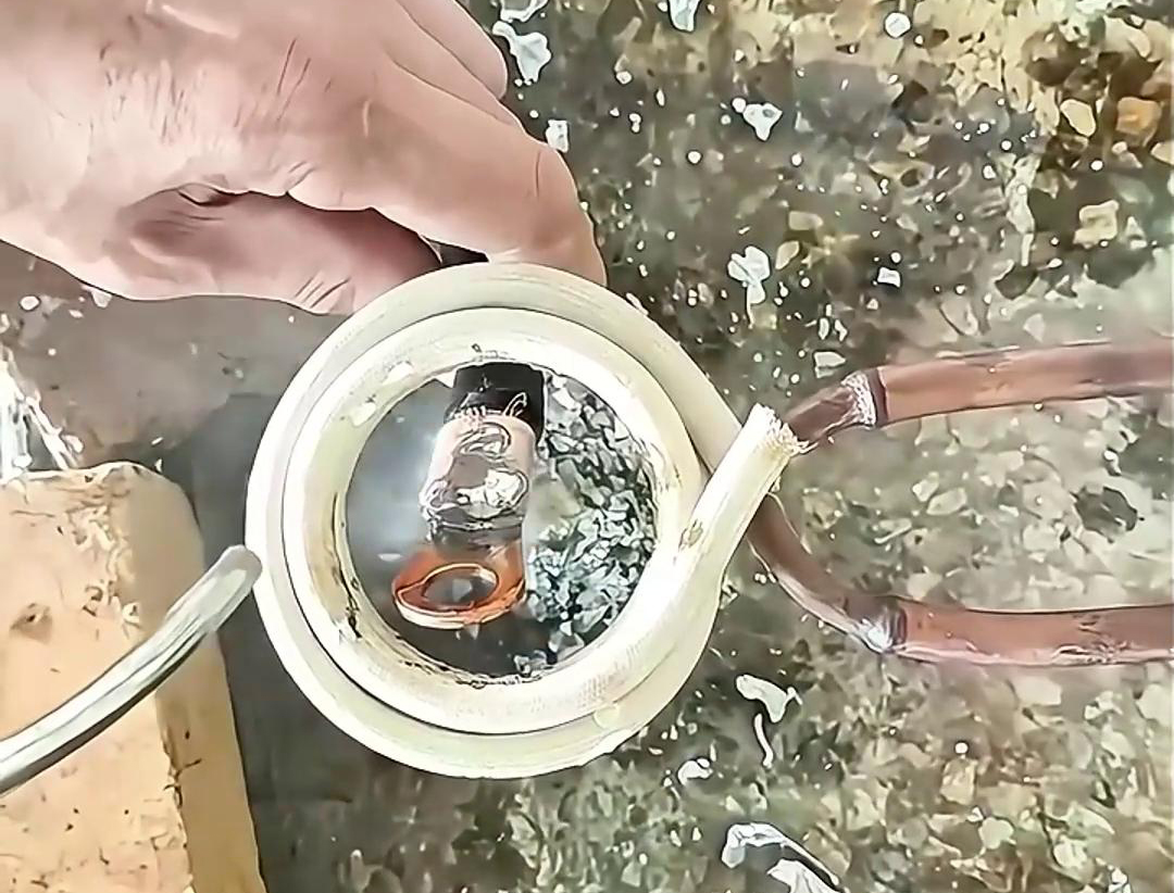 铜线端子高频锡焊：高效、精准的焊接工艺