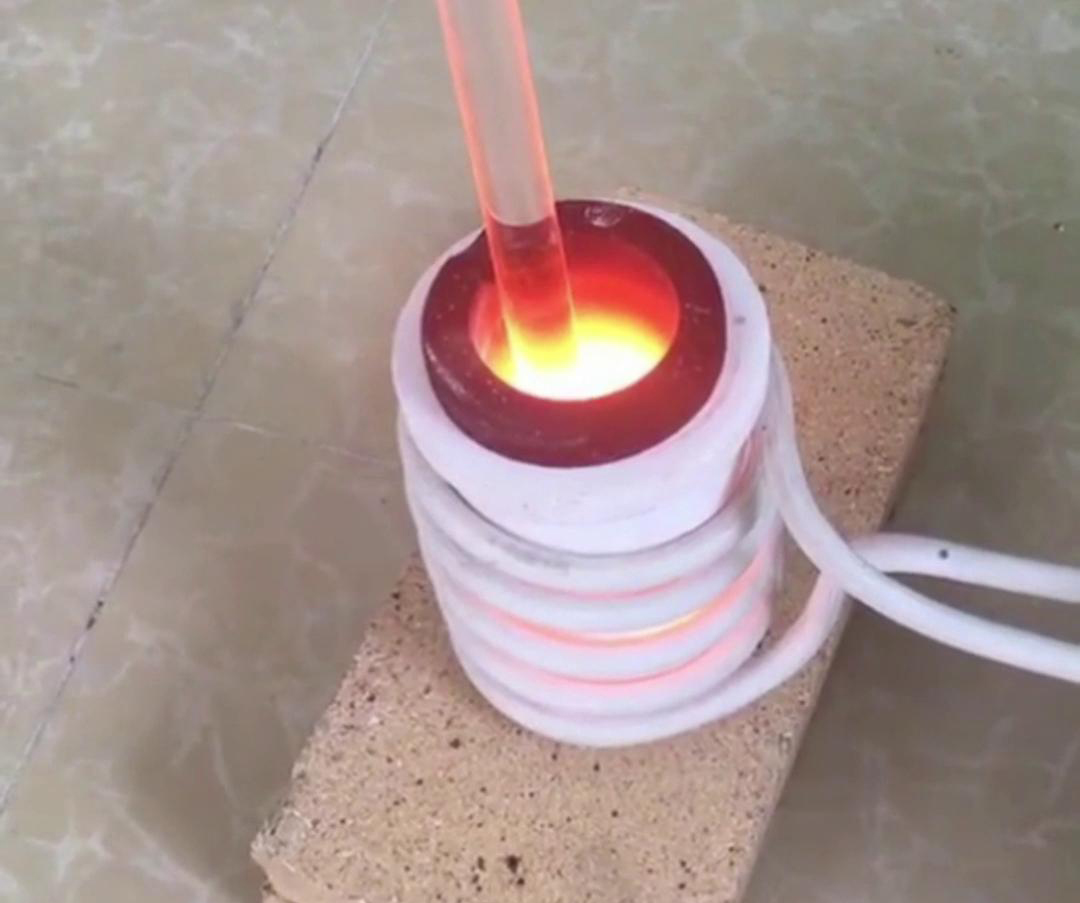 小型高频熔炼炉：家用电压，高效熔炼