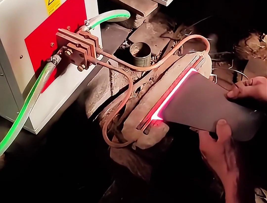 刀口刃口淬火热处理，就选超高频淬火机