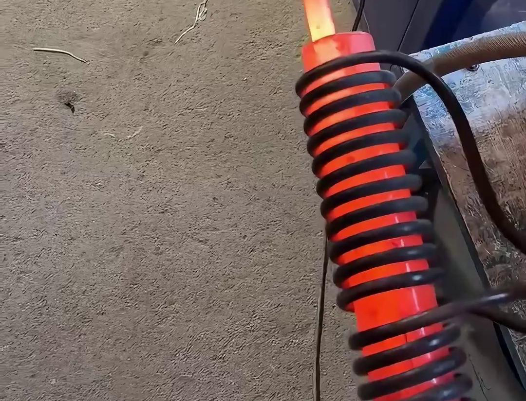 高频加热棒料加热的优势，加热速度快均匀，温度可控，节能环保