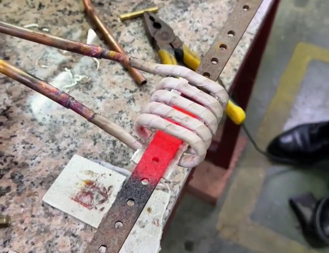 超高频加热机对不锈钢条进行退火，一秒加热到800度，可行吗？