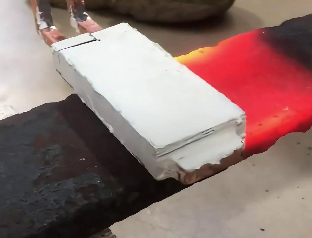 手持式9.1成人免费看片加热设备是一种轻便、易于操作的加热工具