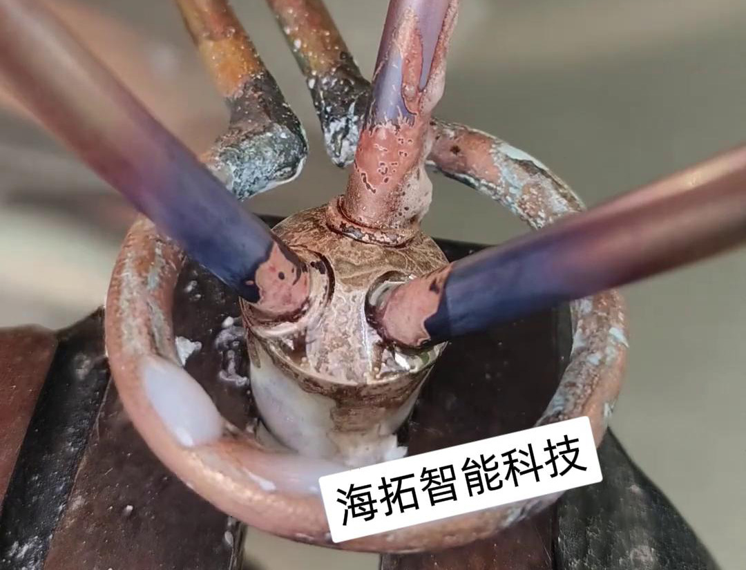 取代火焰焊接铜管的高频焊机，可以配合自动化设备实现全自动钎焊铜管铜件