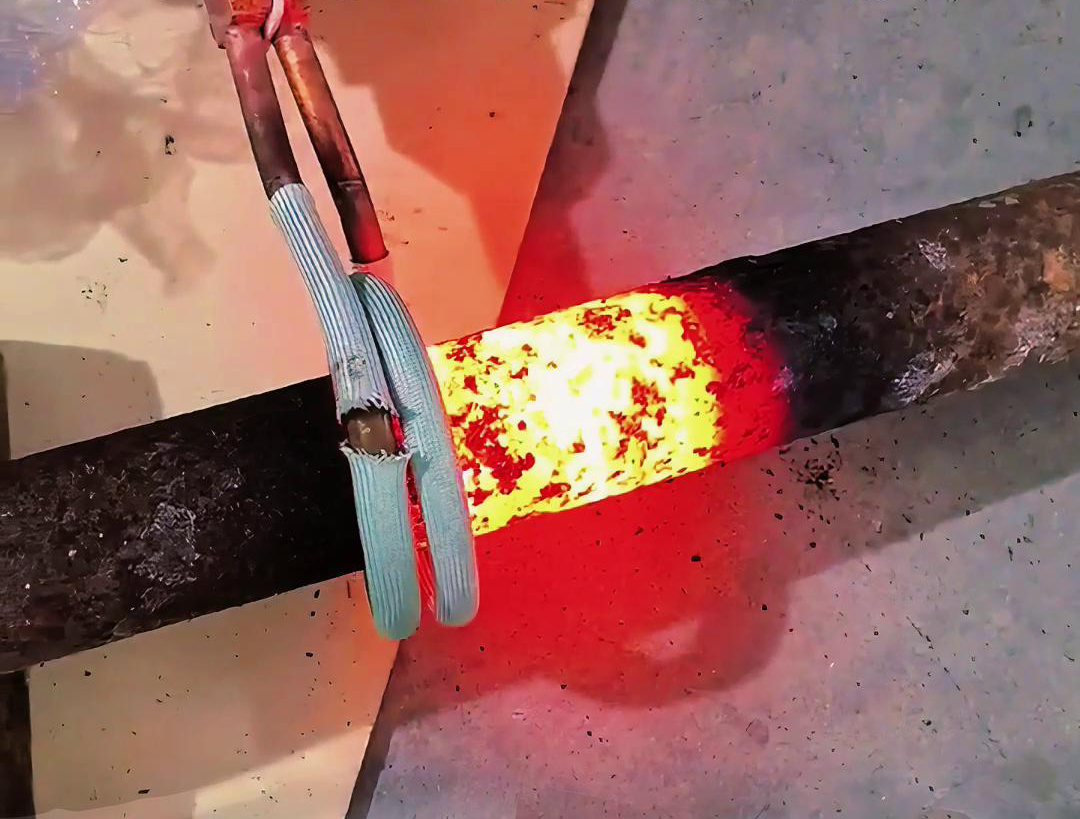 对于棒料的移动加热，手持式高频机是非常适用