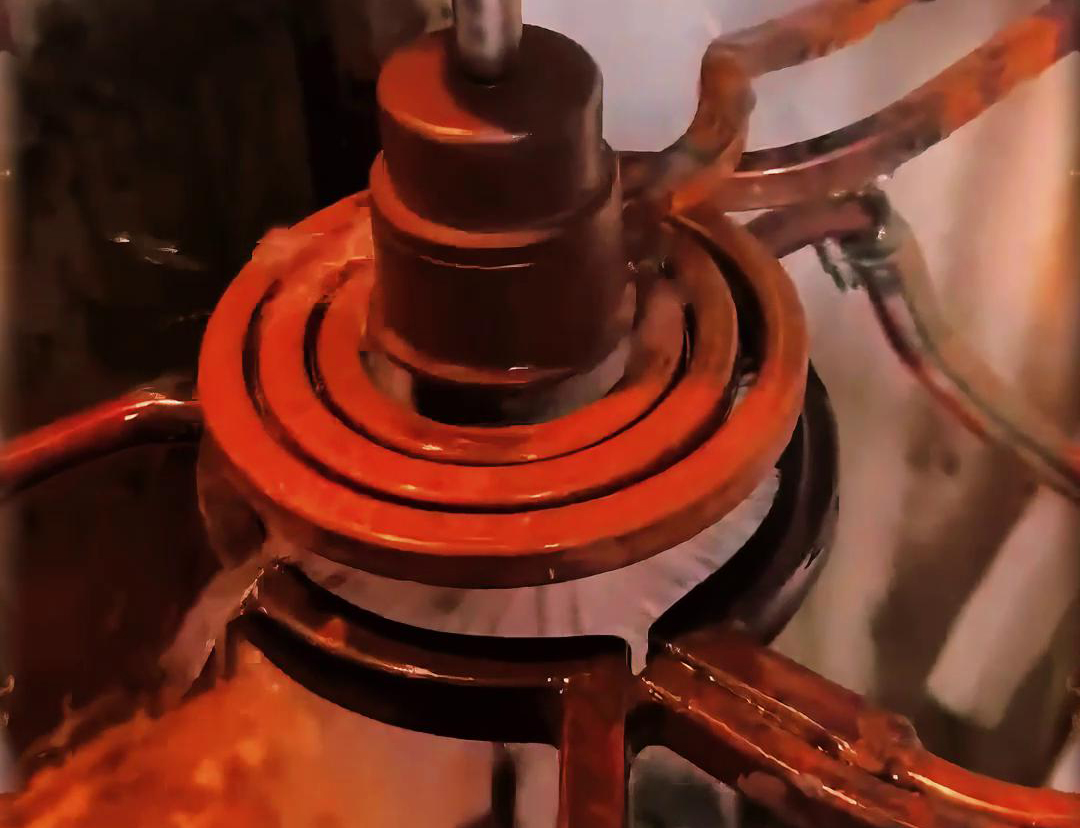 91看片神器APP超高频淬火机：合金小工件在水中淬火热处理的革新力量(图4)