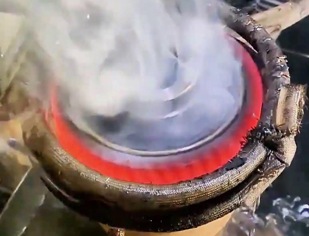 91看片神器APP高频淬火机床：轨道轮生产的高效利器(图3)