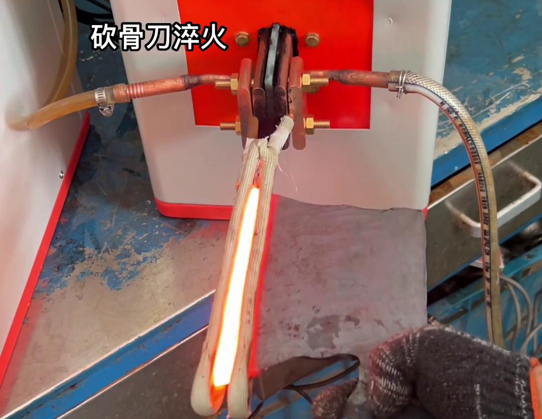 超高频9.1成人免费看片加热设备 薄板金属材料在线加热的理想选择