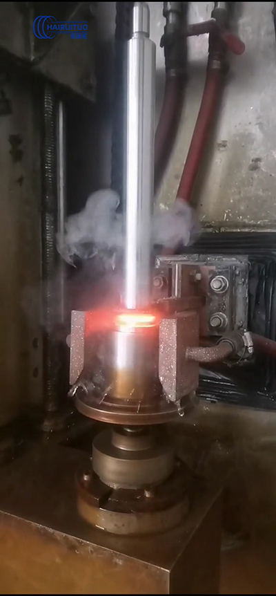 轴淬火用高频淬火机床，瞬间900度