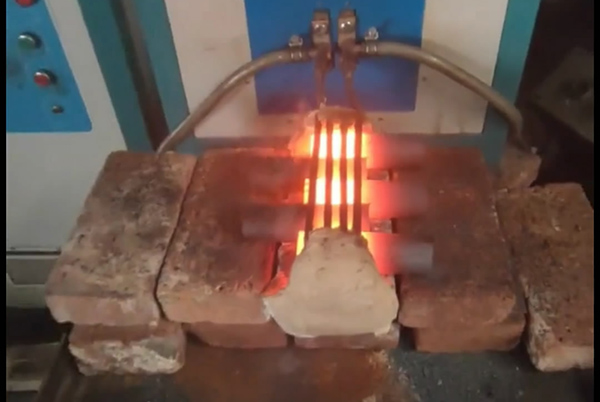 超音频9.1成人免费看片加热设备对紧固件热镦