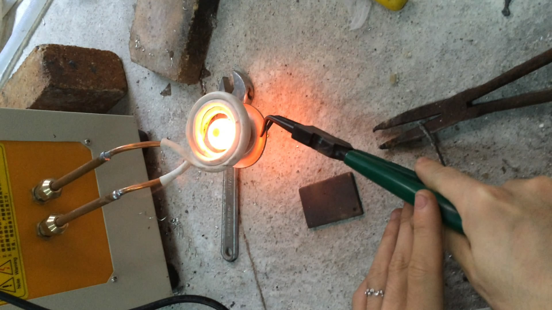 GP型高频9.1成人免费看片加热电源是什么?