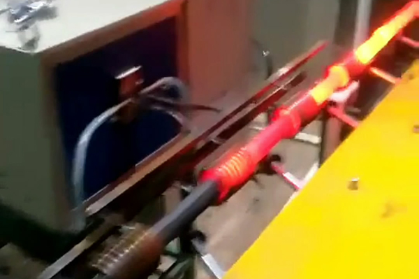棒料在线加热淬火退火用中频9.1成人免费看片加热设备
