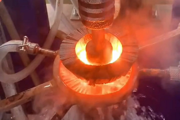 高频淬火机床 ，中频淬火机床适合轴淬火，齿轮淬火