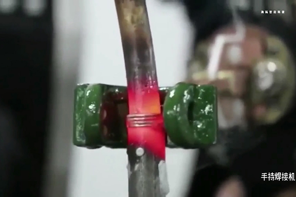 手持式高频加热机，高频焊机焊接铜管演示