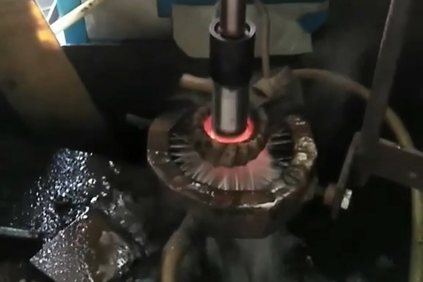 9.1成人免费看片加热设备淬火炉。