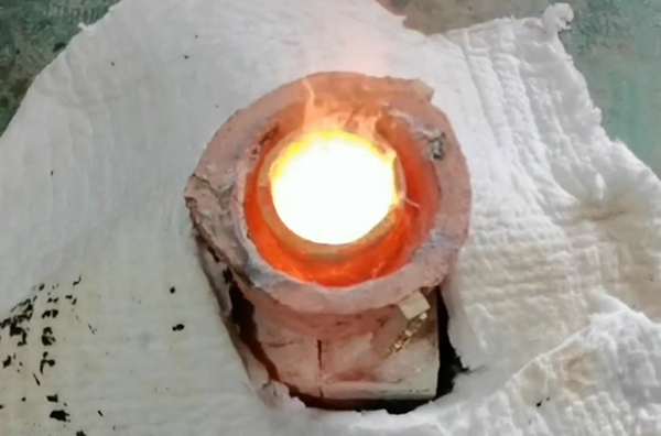 中频熔炼炉，生铁废铁熔炼炉设备