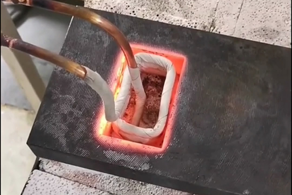 内孔加热淬火用高频9.1成人免费看片加热设备