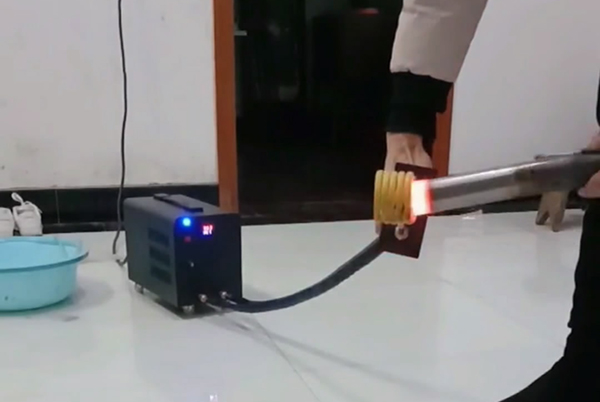 小型手持式9.1成人免费看片加热设备 220V电压输入