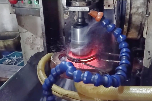 立式淬火机床9.1成人免费看片加热电源的特点和应用！