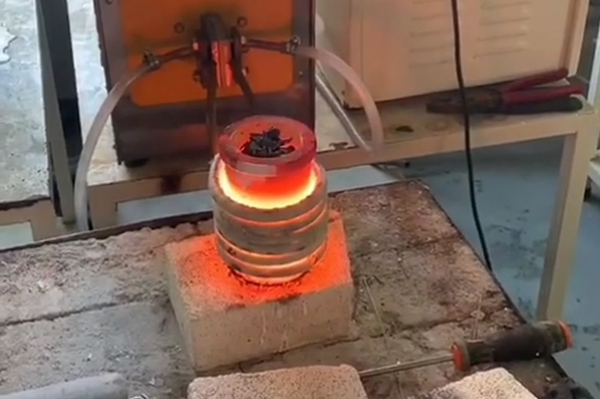 5kg小型高频熔炼炉 ，可熔炼金银铜铁铝合金金属