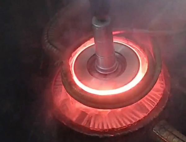 高频9.1成人免费看片淬火机—具有10年高频9.1成人免费看片电源行业工作经验