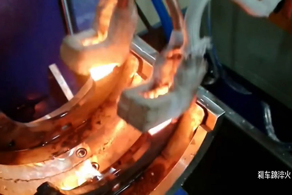 半自动刹车蹄91网站免费看片